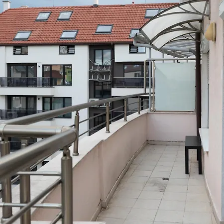 Charming 1br Steps From South Park Sofia